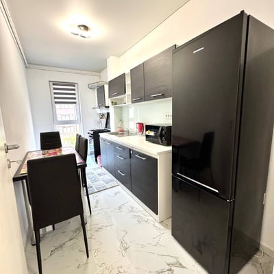 Vermietung einer gemütlichen 2-Zimmer-Wohnung mit frischer Renovierung, 6. Bezirk, Chiajna, Bukarest, Rumänien